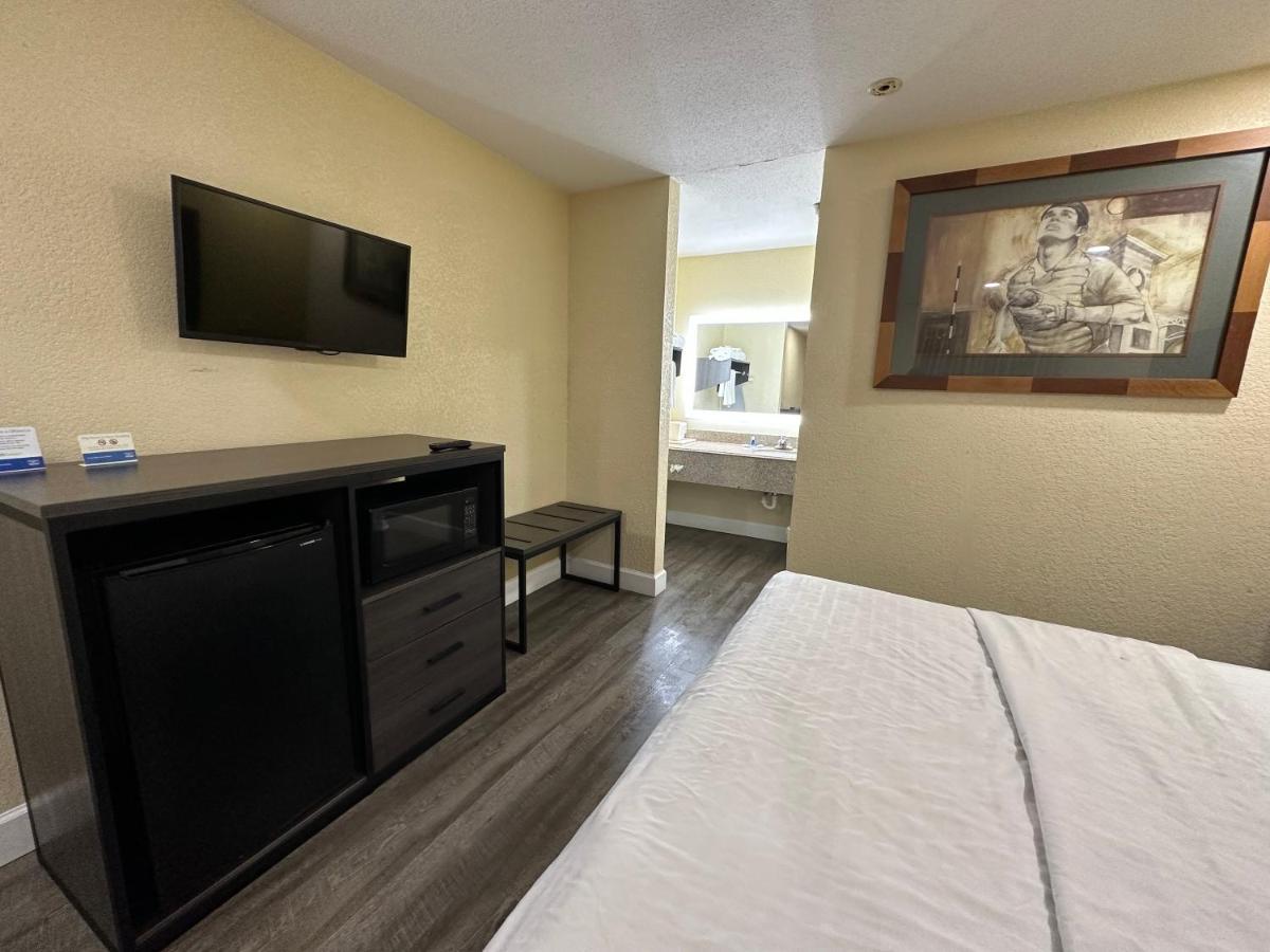 Rodeway Inn & Suites Hwy 290 Nw Houston Dış mekan fotoğraf